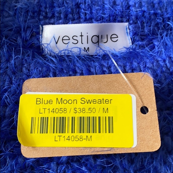 Vestique Blue Eyelash Sweater - Size (M) - Picture 4 of 4
